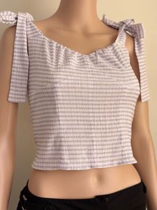 Trendy Knotted Top