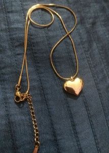 Heart Pendant Necklace (ANTI TARNISH)