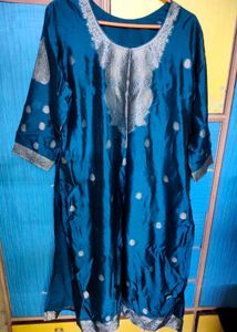Peacock Green With Gold Embroidery Kurta Set