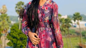 GORGEOUS FLOWERED GOWN