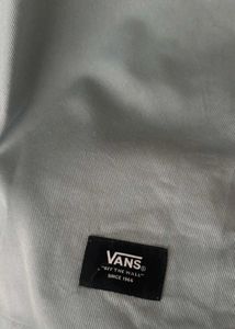 Vans Gray Button-Up Shirt - Size Large