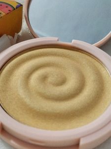 Myglamm Kplay Melon Highlighter