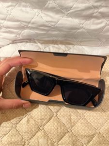 Chic Black Cat eye Sunglasses