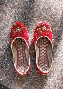 Handmade Zardosi Jutti