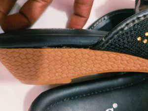 MRID Black Flip Flops