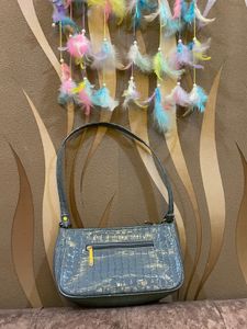 Aesthetic Go For Sling Bag 👜