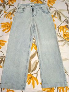 Light Wash Blue Jeans