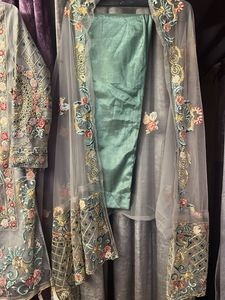 Pakistani Drss Embroidered Kurta Set