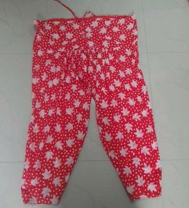 Red &amp; White Floral Print Salwar Pants