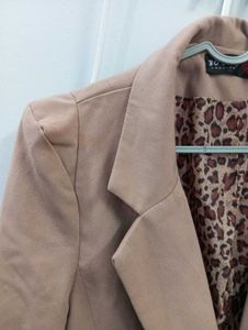 Nude blazer. In Very Good Condition