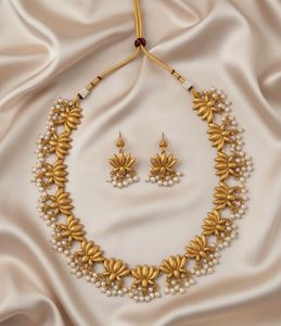 Lotus Pearl Necklace with earrings
