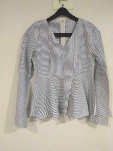 Striped Peplum Top🤍💙
