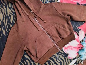 Brown Zip-Up Hoodie 🤎