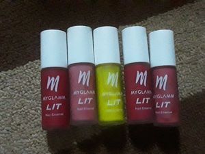Myglamm Lit Nail Enamel