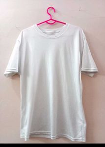 White Tshirt