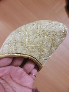 Amritsari Golden Jutti