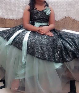 Beautiful Gown For 5-6 Years Girl