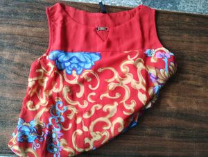 2 Floral Print Sleeveless Top