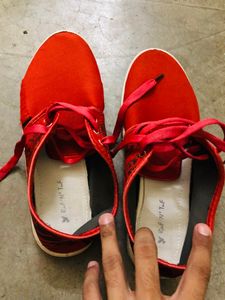 Flat Shoe For Men And Women                                 Red Flat Shoe For Men                                   Size = UK10