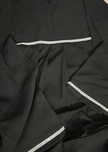 Style Zip Black Abhaya