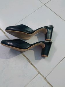 Women&#39;s Black Block Heel Korean Sandal Footwear