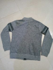 Stylish Grey Knit cardigan