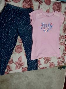 Blue Printed Leggings and Light Pink T-shirt