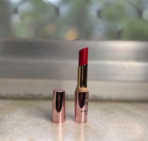 New Lakme 9 To 5 Primer + Matte Lipstick-Red Coat