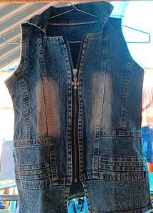 Denim Vest with Zipper ( free size upto M)