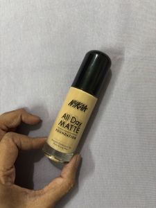 Nykaa All Day Matte Foundation - Shade - Sand 7