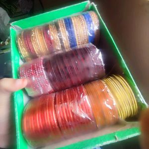 Metal Bangle Set
