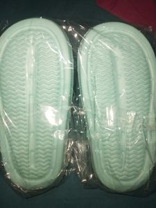 Boy &amp; Girl Slippar