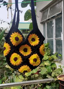 Sunflower Crochet Bag