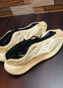 Adidas Yeezy 700 V3 Azael 1st Copy