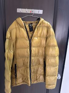 yellow puffer jacket !