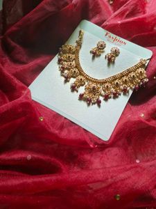 Elegant Gold-Tone Necklace Set
