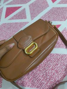 charles &amp; keith sling bag