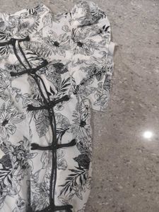 Printed White Ruffle Sleeve Cheongsam