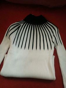 Black & White Ribbed Turtleneck
