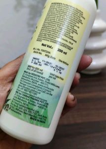 Moha: Shikakai &amp; Bhringraj Shampoo