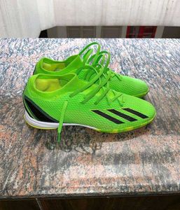 Green Sports Shoes