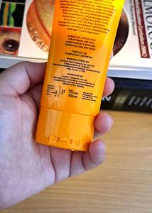 Foxtale Golden Hour Glow Sunscreen