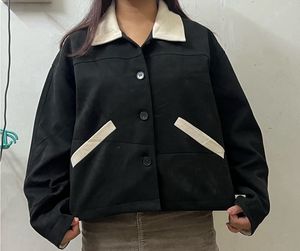 Chic Black Cropped Jacket