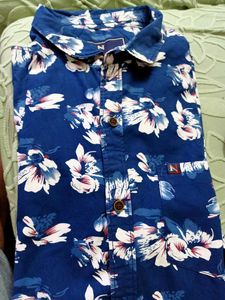 MENS Floral Shirt -XL size