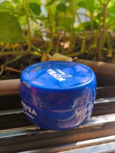 NIVEA CREME