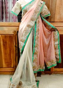 Beautiful 😍 Saree With Blouse