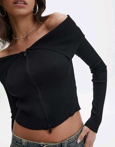 Black Ribbed Crop Top