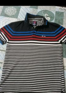 4 Tshirt L Sized
