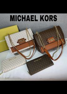 Micheal Kors Slingbags Combo