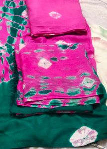 bandhni tie and dye Pink & Green Dress Material